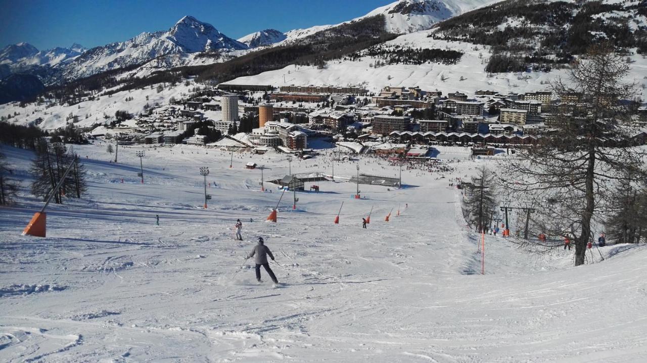 46 Vale C'E' Al Villaggio Olimpico Di Sestriere Ngoại thất bức ảnh